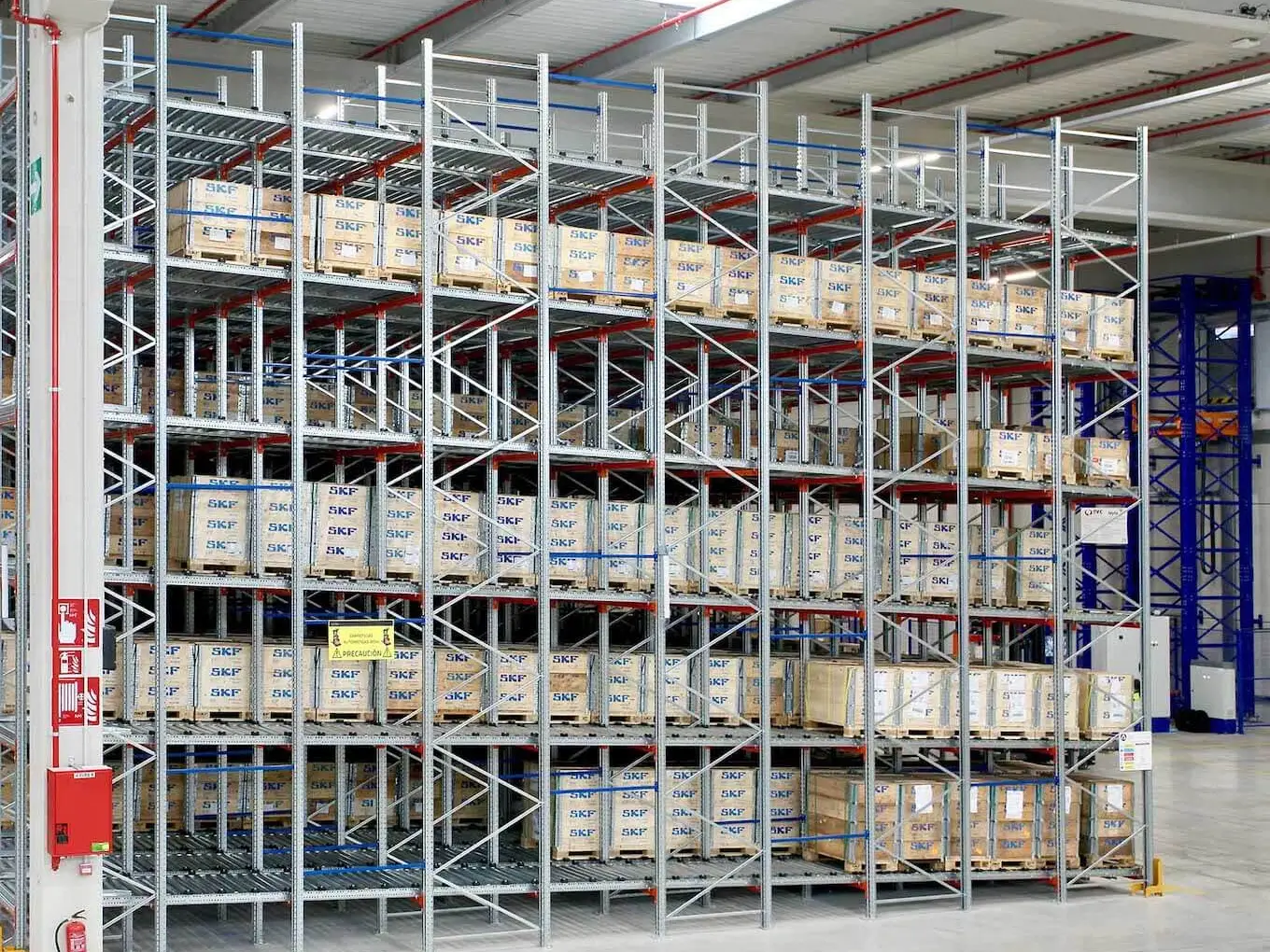 Akışkan kayar raf sistemleri Live Storage Gravity Flow