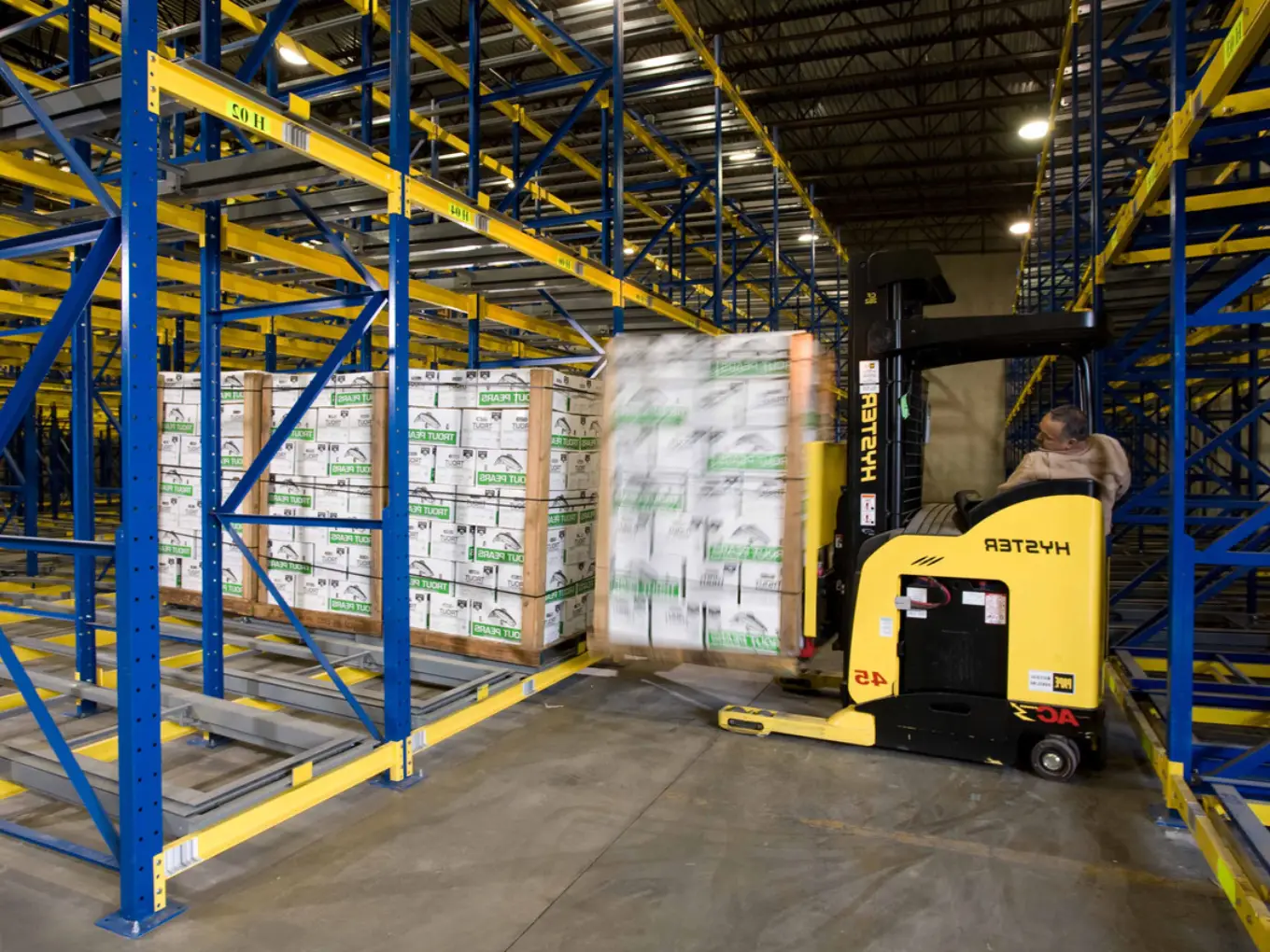 Push Back depo raf sistemleri LIFO